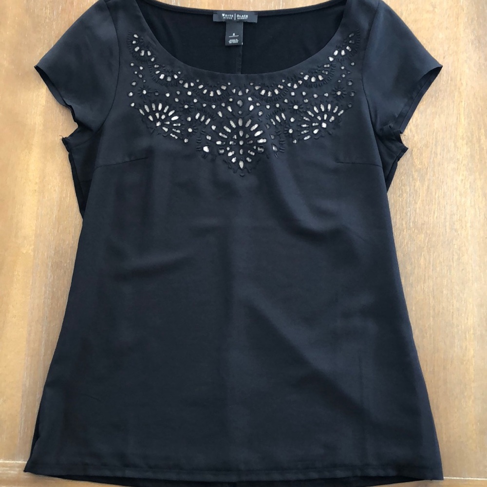 White House/Black Market Short Sleeve Top
